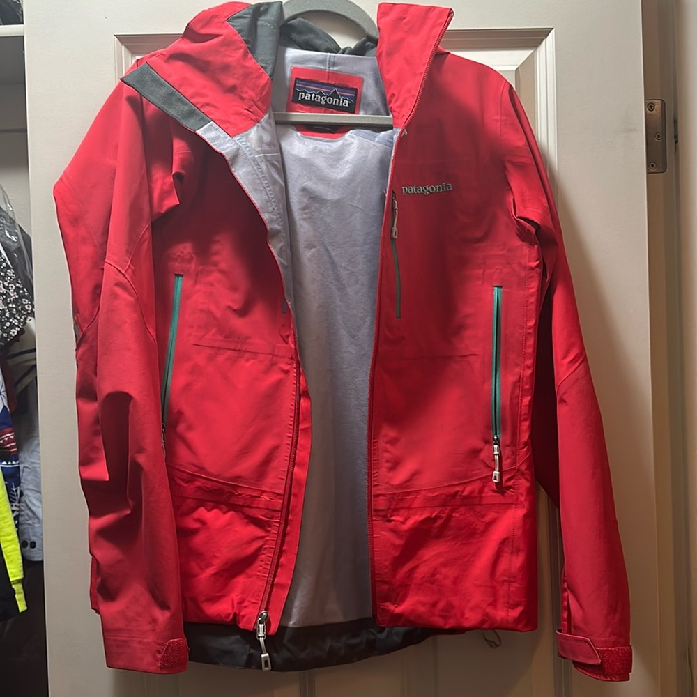 Patagonia Gor-tex Rain Jacket